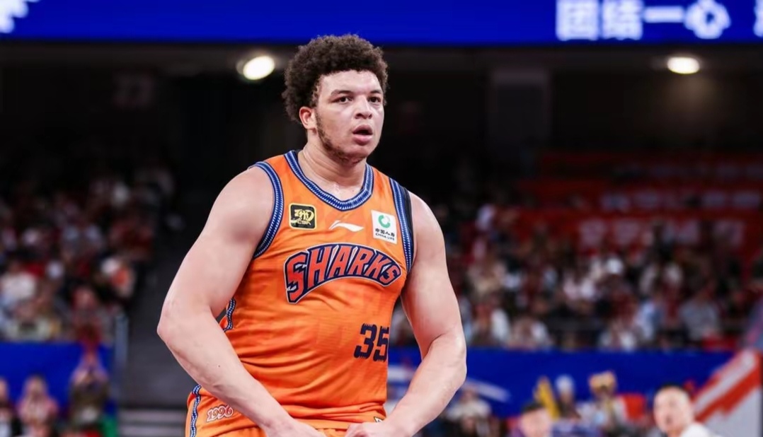 开云平台-东契奇迎来七赛季出色发挥,RNG观众热烈欢呼!-开云平台