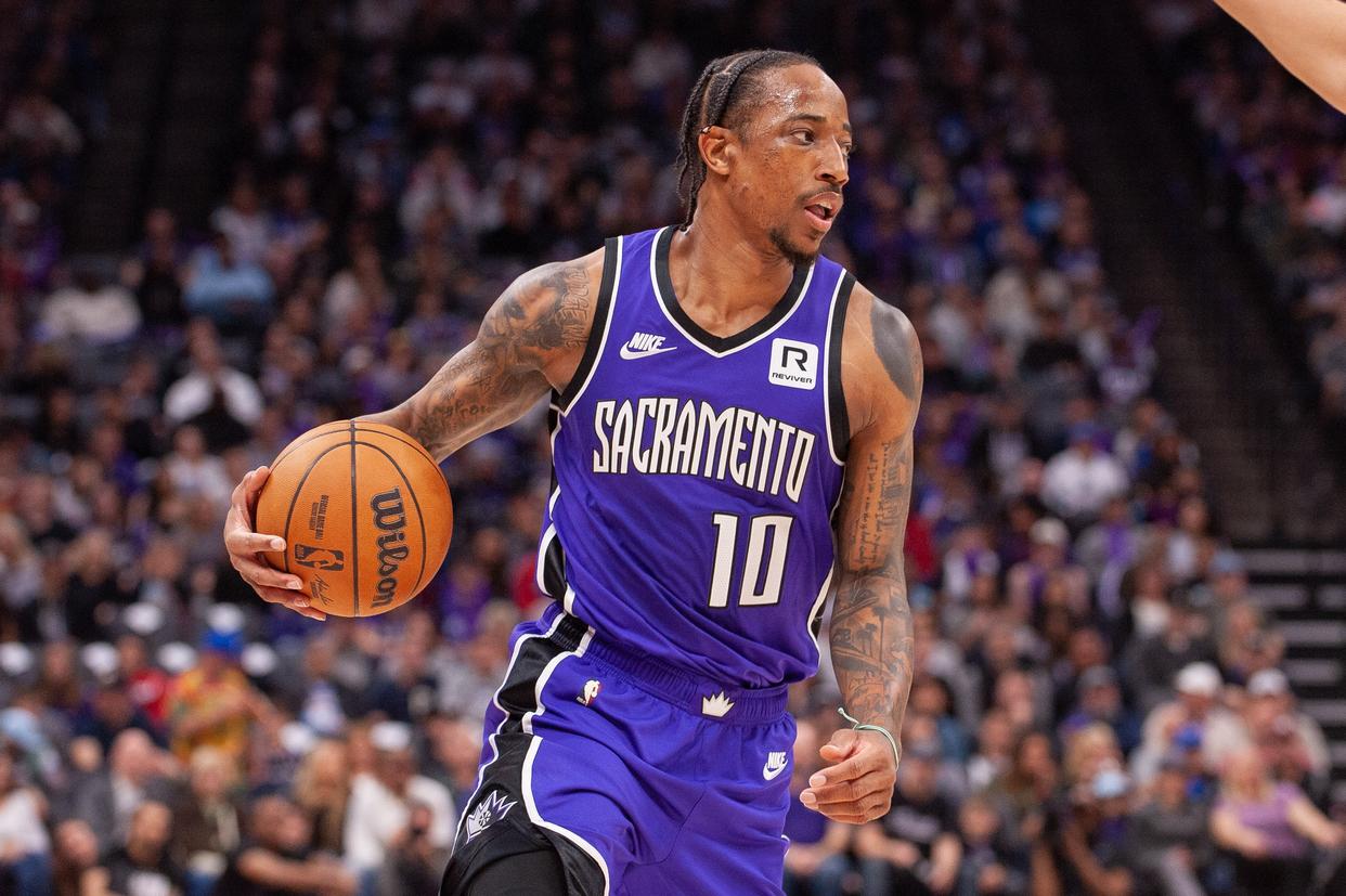 开云体育-加拿大队不断突破！，德罗巴连续十场比赛得分超过战术调整观众掌声雷动-开云体育